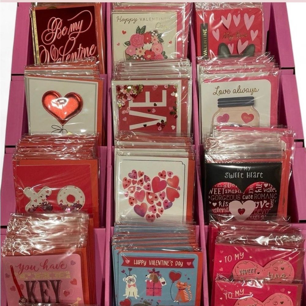Lot of 50 Valentine’s Day cards NEW SEALED w/envelope and gold seal sticker! - Picture 5 of 6